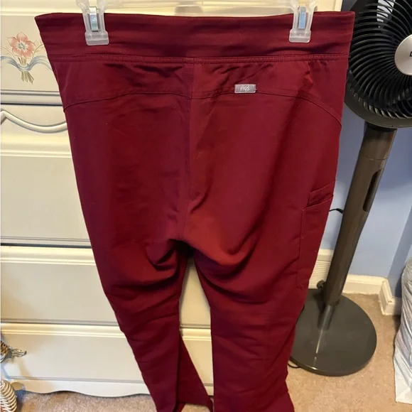 Figs Red Cargo Pants with Relaxed Fit and Drawstring Waistband - Picture 2 of 3